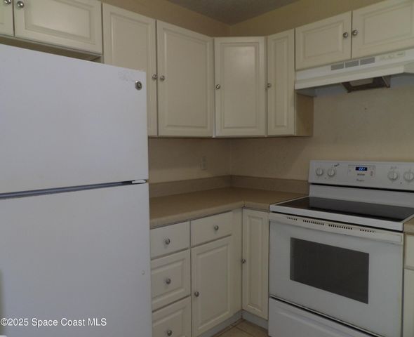 1148 Wild Rose Drive NE, Palm Bay, FL 32905