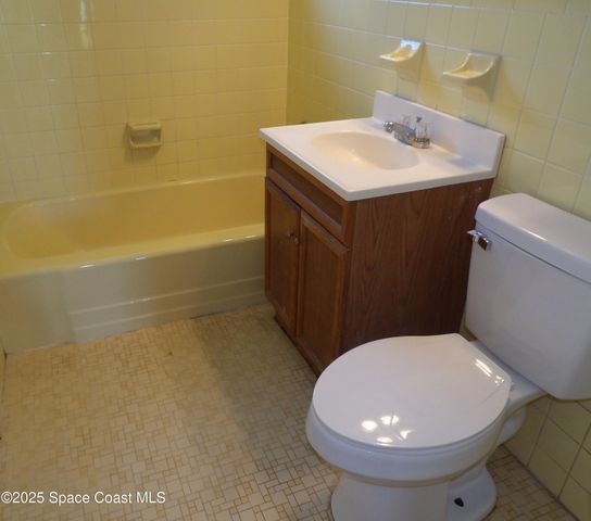 1148 Wild Rose Drive NE, Palm Bay, FL 32905