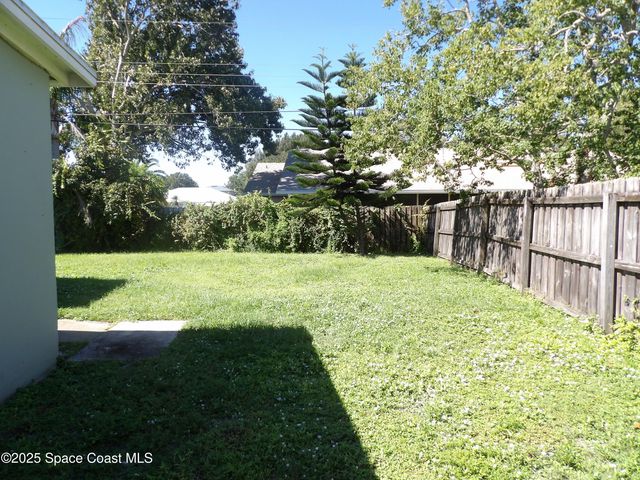 1148 Wild Rose Drive NE, Palm Bay, FL 32905