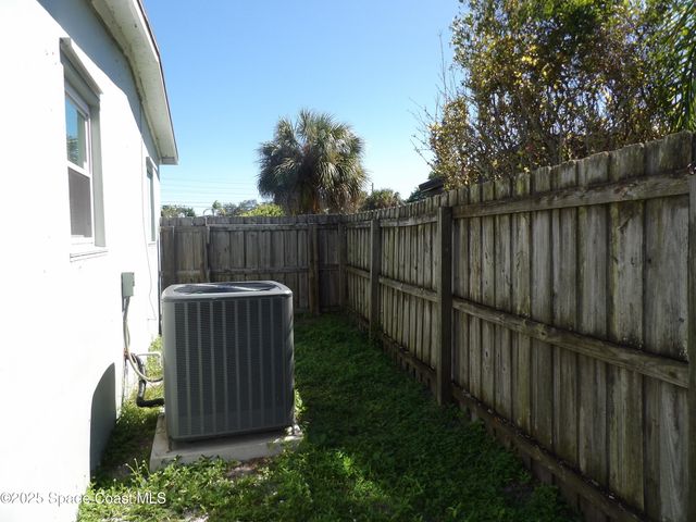 1148 Wild Rose Drive NE, Palm Bay, FL 32905