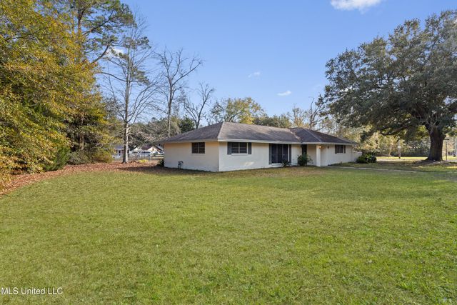 2265 Popps Ferry, Biloxi, MS 39532