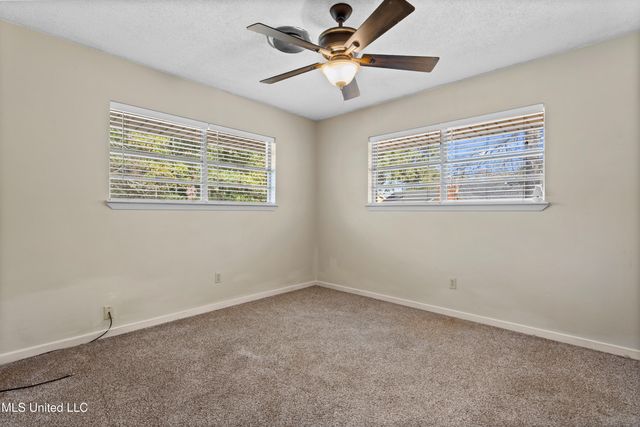 2265 Popps Ferry, Biloxi, MS 39532