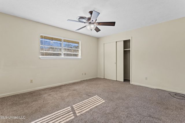 2265 Popps Ferry, Biloxi, MS 39532