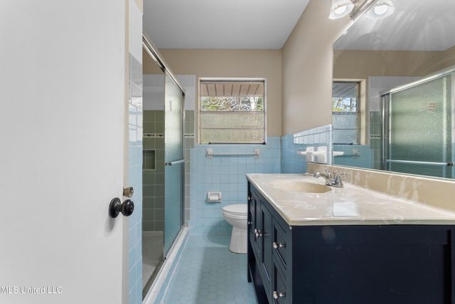 2265 Popps Ferry, Biloxi, MS 39532