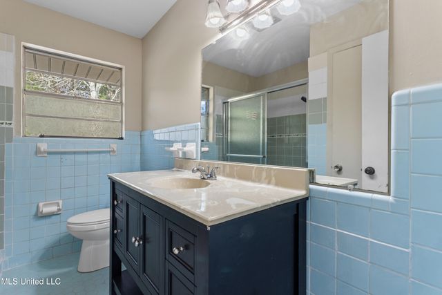 2265 Popps Ferry, Biloxi, MS 39532