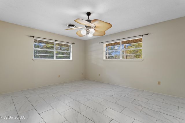 2265 Popps Ferry, Biloxi, MS 39532