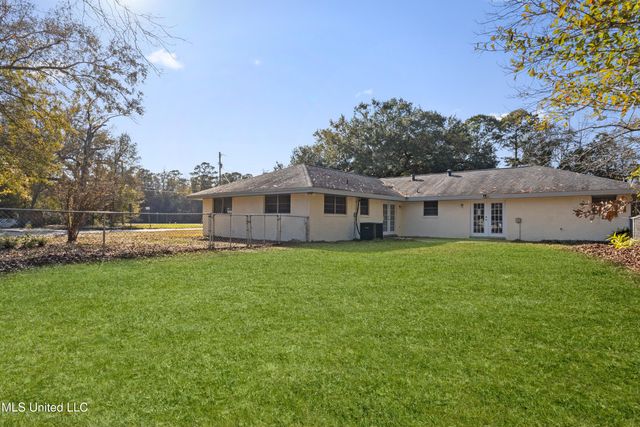 2265 Popps Ferry, Biloxi, MS 39532