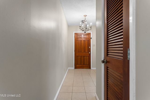 2265 Popps Ferry, Biloxi, MS 39532