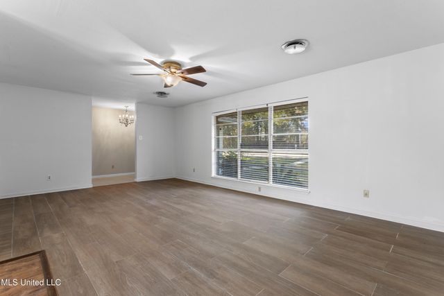 2265 Popps Ferry, Biloxi, MS 39532