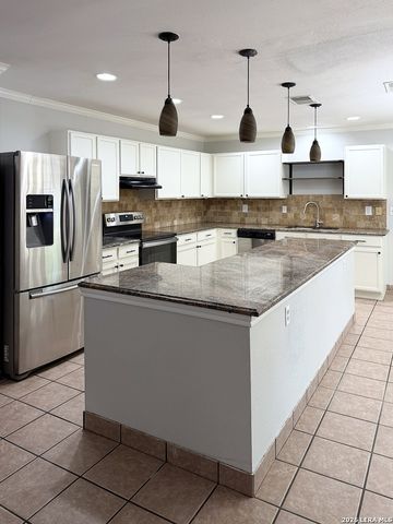 8047 CANTURA MLS, Converse, TX 78109