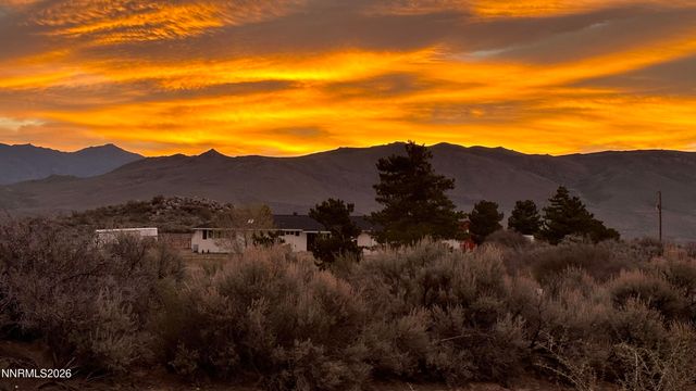 110 Quarterhorse Circle, Reno, NV 89508