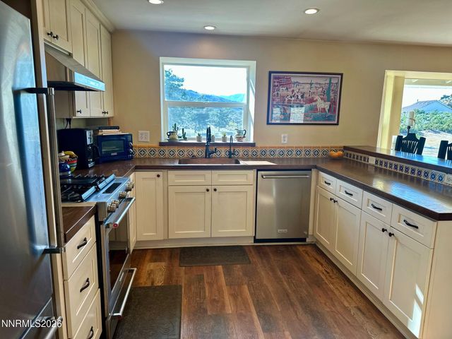 110 Quarterhorse Circle, Reno, NV 89508