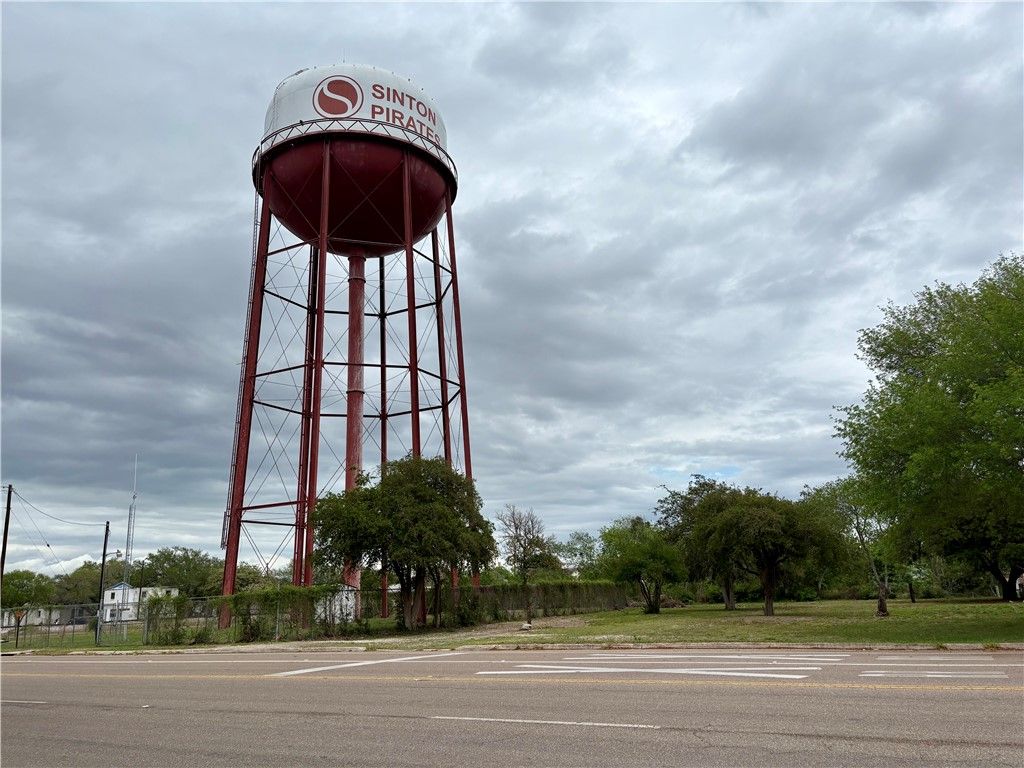 408 Sodville, Sinton, TX 78387 — photo 3