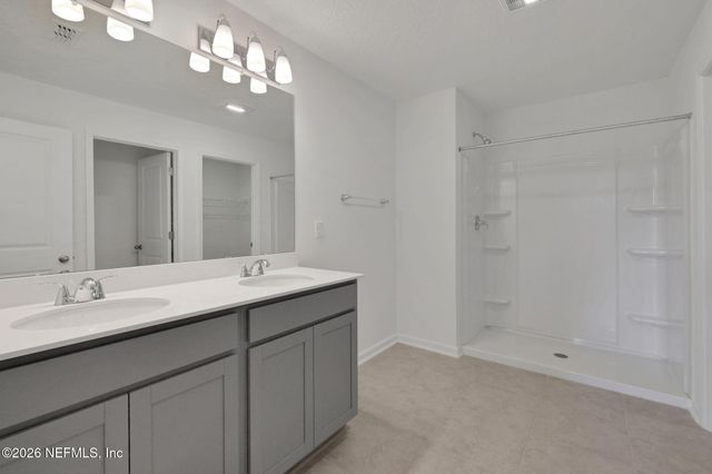 1734 TRAINORS Way, Jacksonville, FL 32218