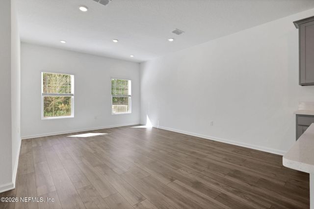 1734 TRAINORS Way, Jacksonville, FL 32218