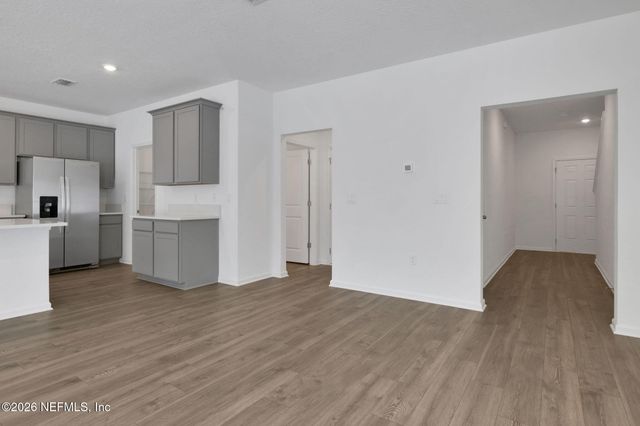 1734 TRAINORS Way, Jacksonville, FL 32218