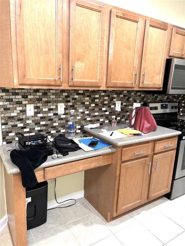 832 LANTERN WAY 832, Clearwater, FL 33765
