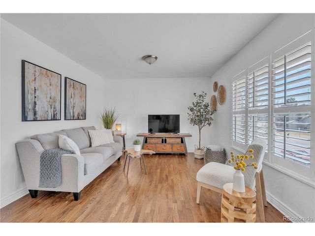 4080 S Vincennes Ct, Denver, CO 80237