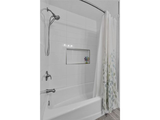 4080 S Vincennes Ct, Denver, CO 80237