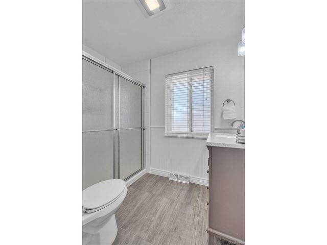 4080 S Vincennes Ct, Denver, CO 80237