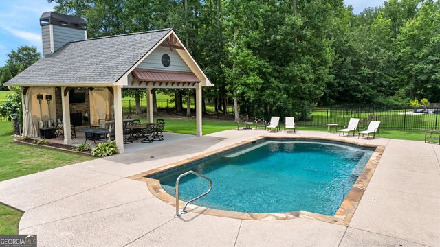 10 Red Oak Trail, Sharpsburg, GA 30277