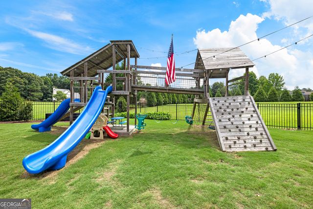10 Red Oak Trail, Sharpsburg, GA 30277