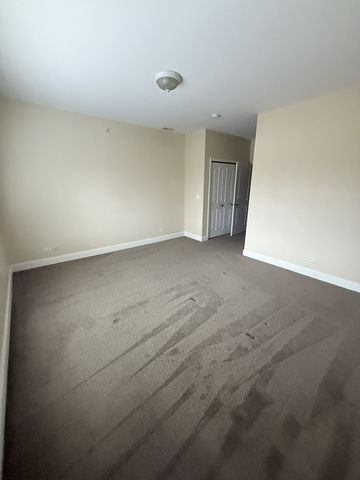 6961 Vine Street 301, Indian Head Park, IL 60525