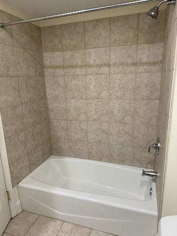 6961 Vine Street 301, Indian Head Park, IL 60525