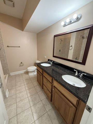 6961 Vine Street 301, Indian Head Park, IL 60525