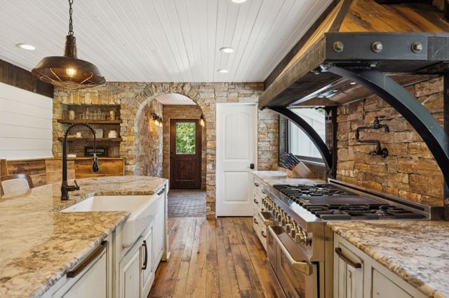 5530 Pinewood Rd, Franklin, TN 37064