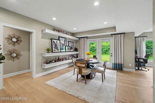 2105 Centurion Way, Louisville, KY 40245