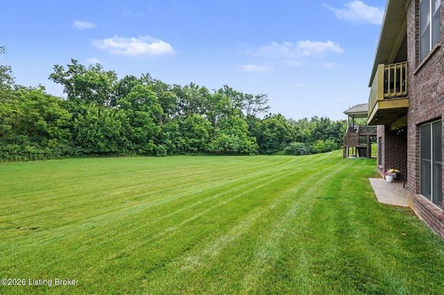 2105 Centurion Way, Louisville, KY 40245