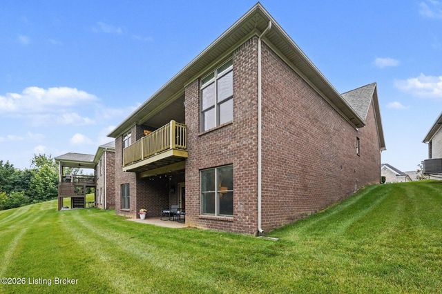 2105 Centurion Way, Louisville, KY 40245