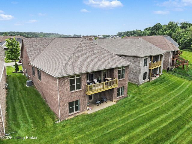2105 Centurion Way, Louisville, KY 40245