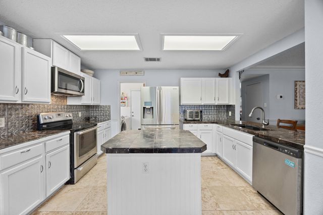 1001 Canterbury TRL, Georgetown, TX 78626
