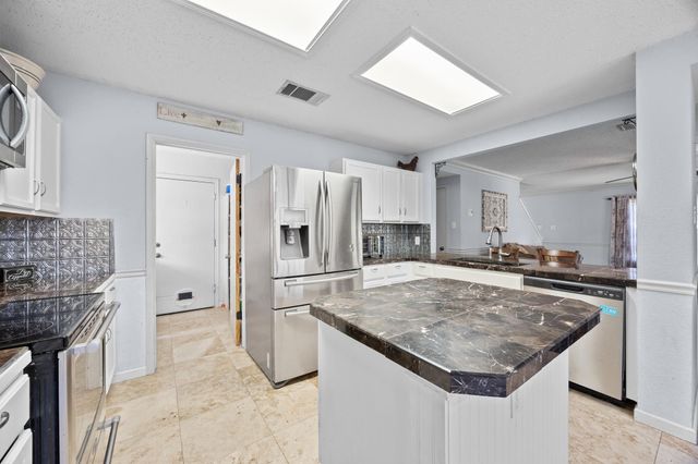 1001 Canterbury TRL, Georgetown, TX 78626