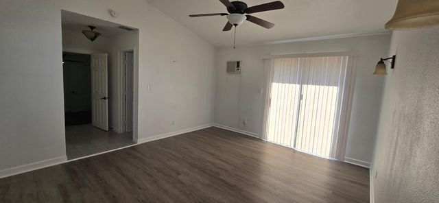 3900 50TH AVENUE N, St Petersburg, FL 33714