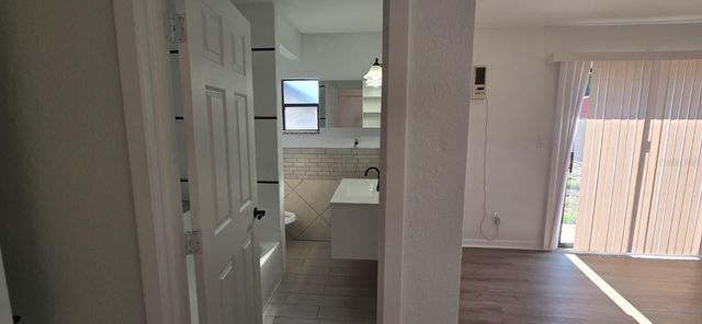 3900 50TH AVENUE N, St Petersburg, FL 33714