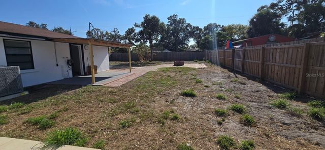 3900 50TH AVENUE N, St Petersburg, FL 33714