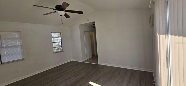 3900 50TH AVENUE N, St Petersburg, FL 33714