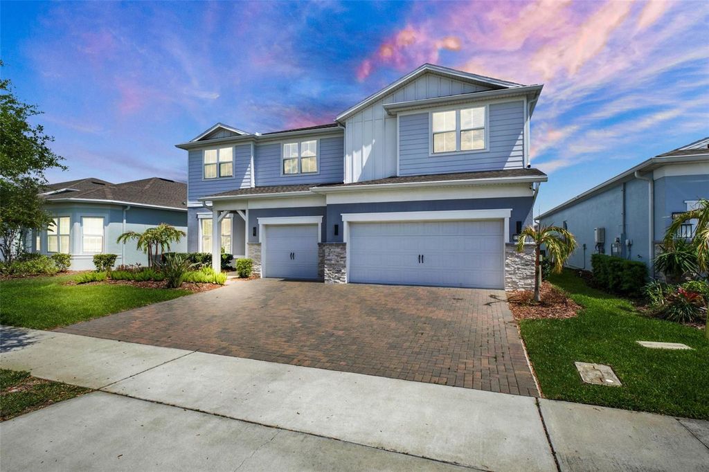 Image 1 of property listing at 13827 TYBEE BEACH LANE, Orlando, FL 32827