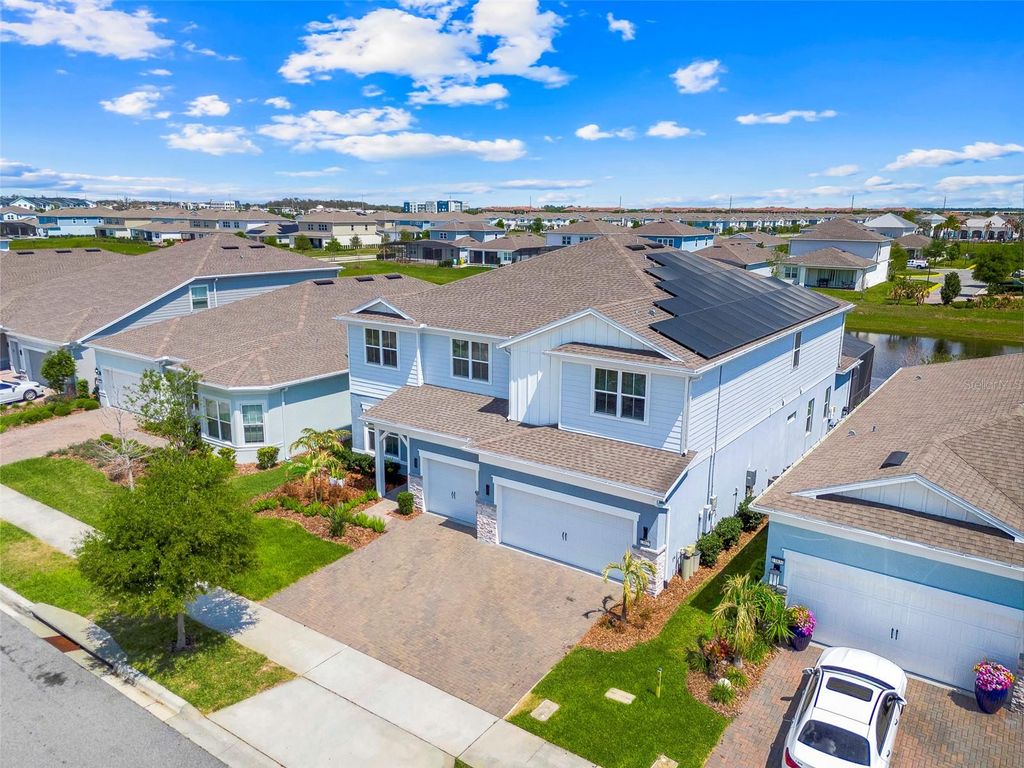 Image 2 of property listing at 13827 TYBEE BEACH LANE, Orlando, FL 32827