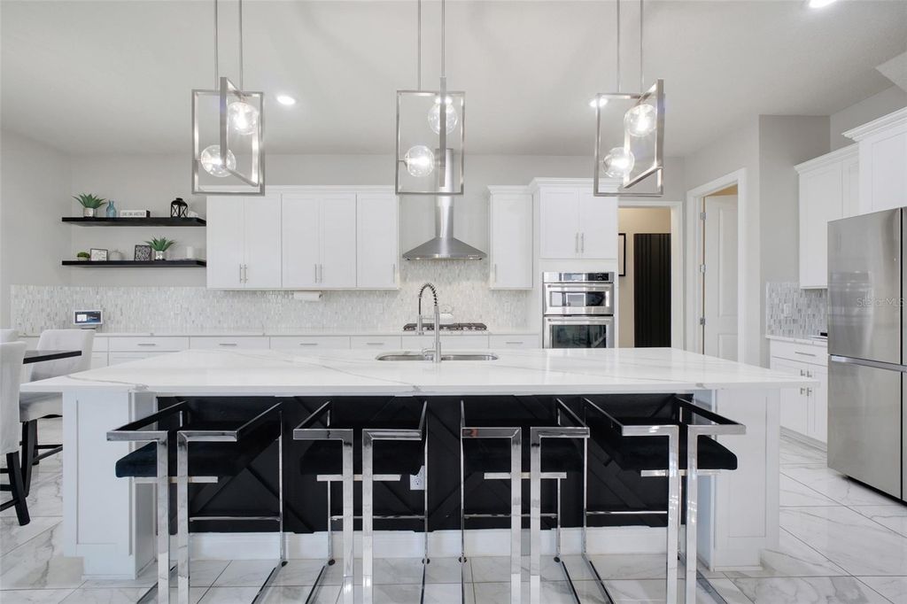 Image 20 of property listing at 13827 TYBEE BEACH LANE, Orlando, FL 32827