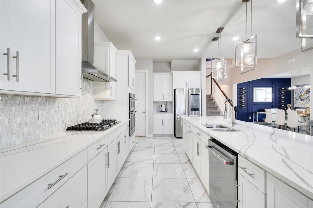 Image 23 of property listing at 13827 TYBEE BEACH LANE, Orlando, FL 32827