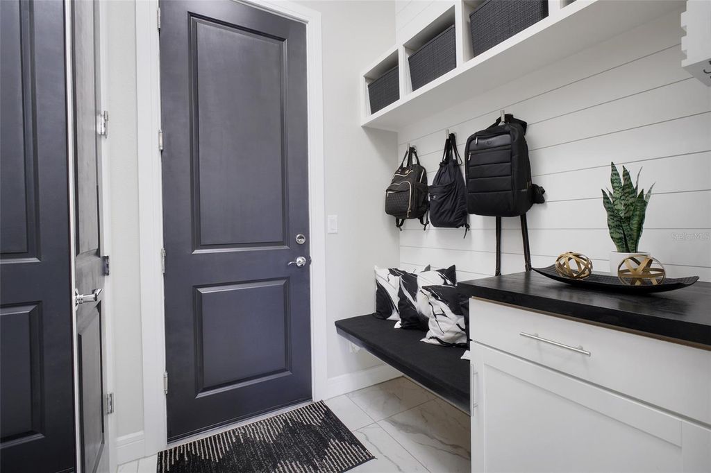 Image 27 of property listing at 13827 TYBEE BEACH LANE, Orlando, FL 32827