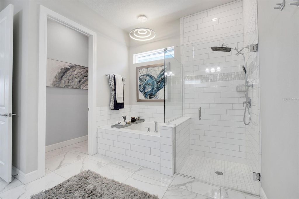 Image 33 of property listing at 13827 TYBEE BEACH LANE, Orlando, FL 32827