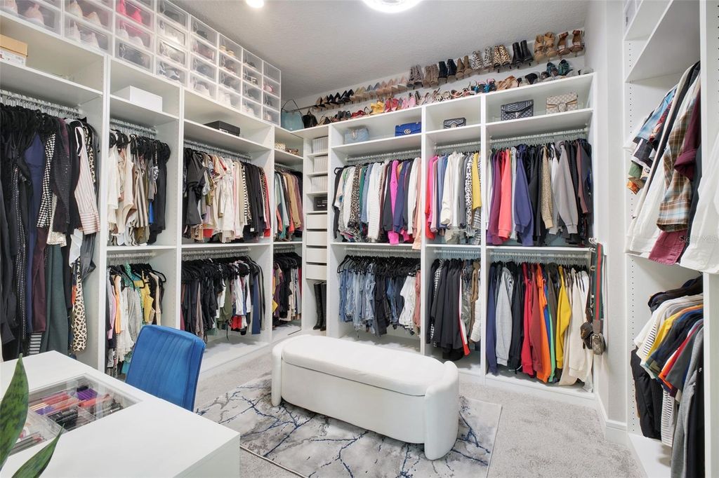 Image 35 of property listing at 13827 TYBEE BEACH LANE, Orlando, FL 32827