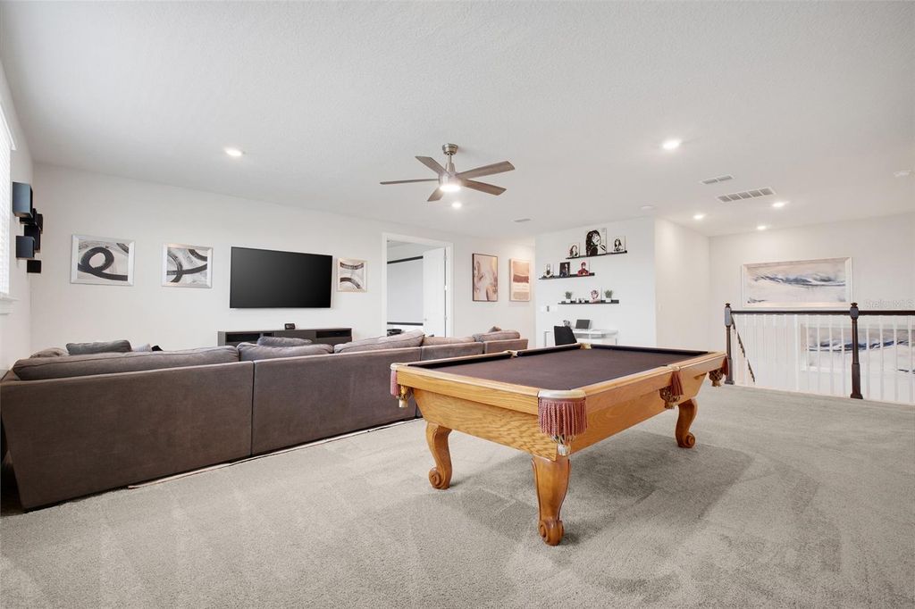 Image 36 of property listing at 13827 TYBEE BEACH LANE, Orlando, FL 32827