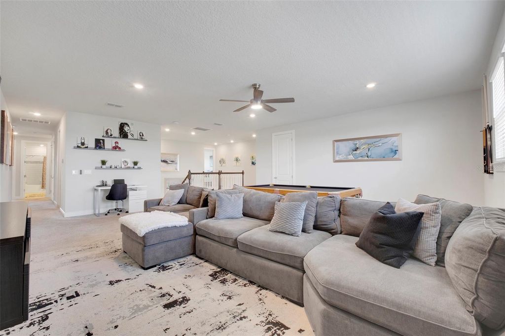 Image 37 of property listing at 13827 TYBEE BEACH LANE, Orlando, FL 32827