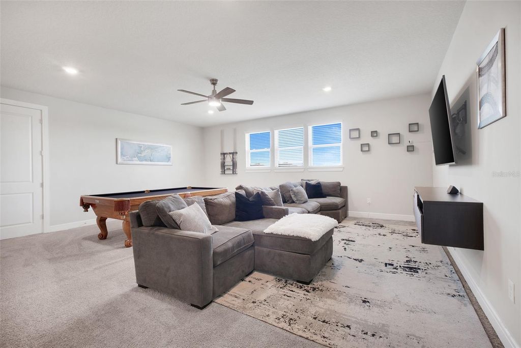 Image 38 of property listing at 13827 TYBEE BEACH LANE, Orlando, FL 32827